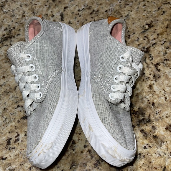 Vans - Picture 4 of 8